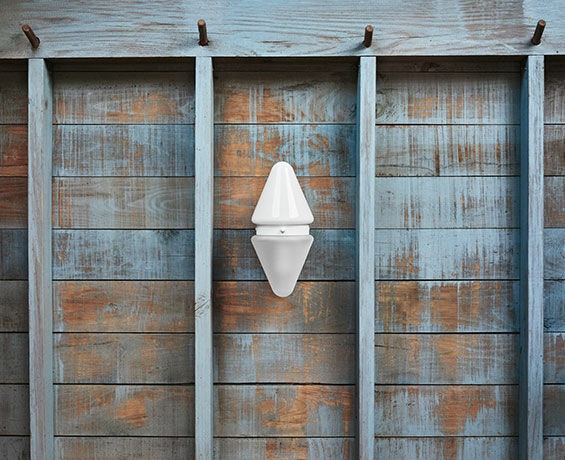 An alternative image of Cardinal Sconce in use